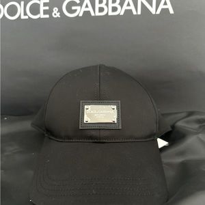 Dolce&gabbana cap size of this cap is 57 its black comes with dustbag